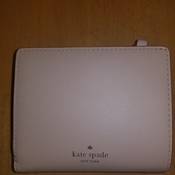 Kate Spade Wallet - Picture 2 of 5